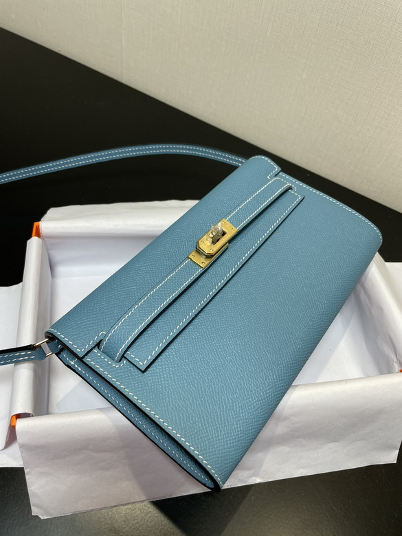 20.5X11X2cm 081703 AM 23 (9)