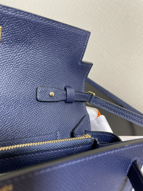 20.5X11X2cm 081703 AM 24 (5)