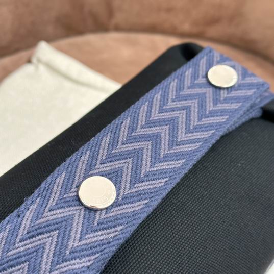 21cm 122303 AM 5 (3)