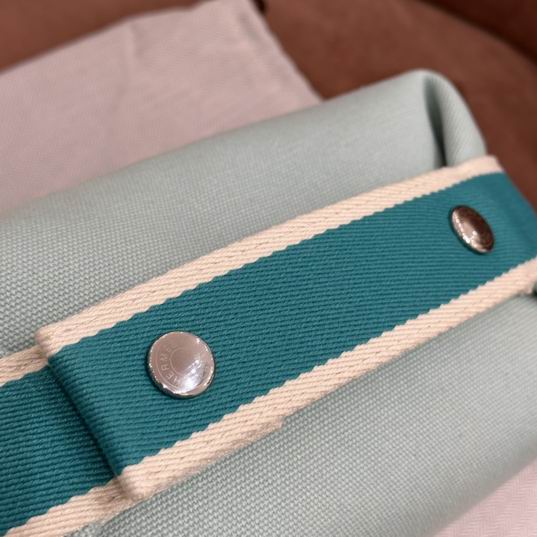 21cm 122303 AM 6 (3)