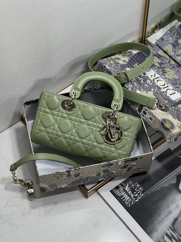 22.5cm 051411 YG 2 (5)