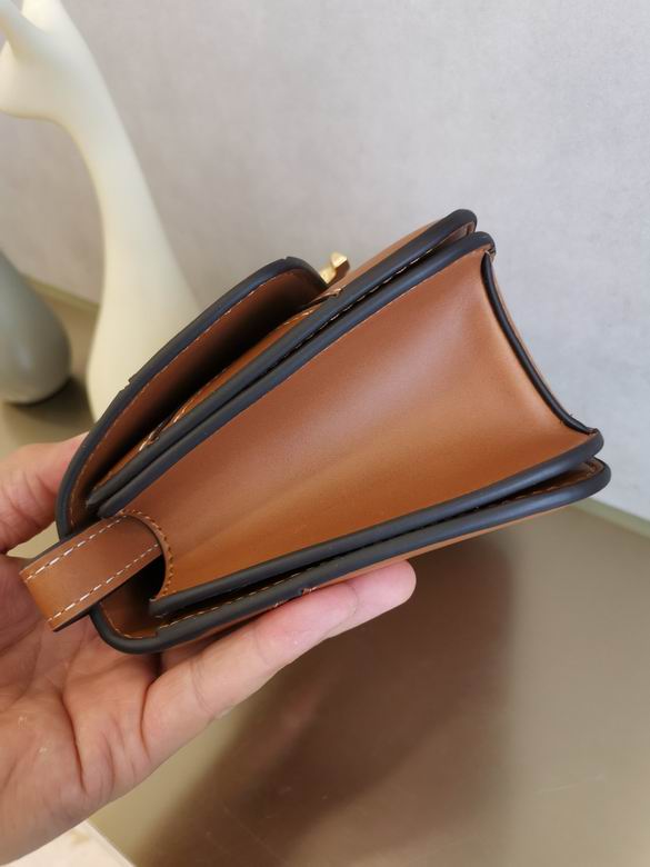 221 19X13.5X6.5cm TB 3色 21