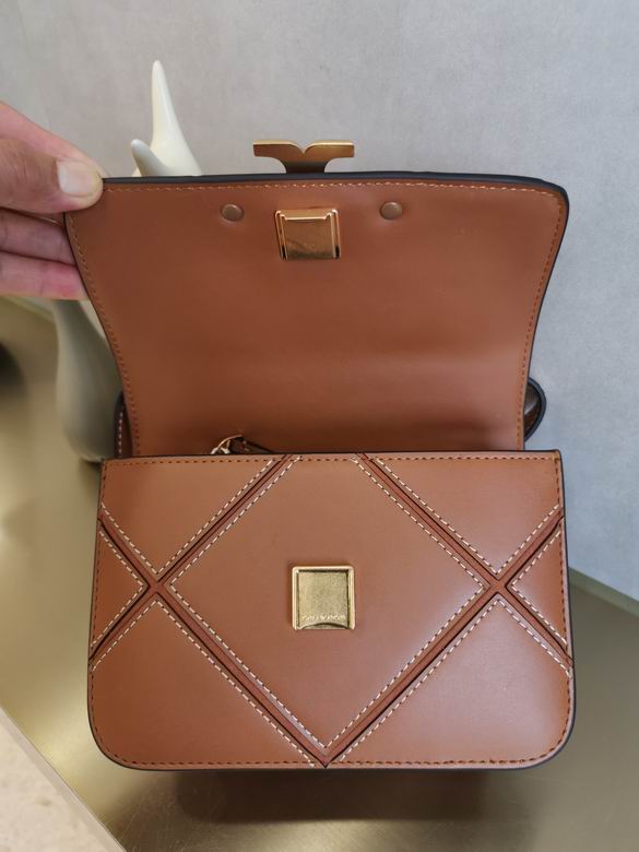 221 19X13.5X6.5cm TB 3色 23