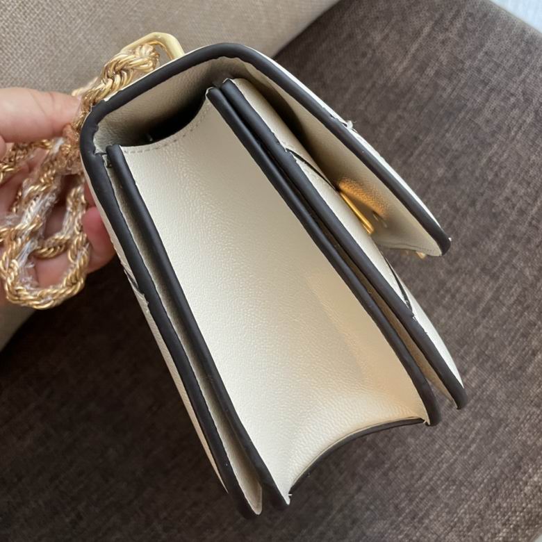 221 19X13.5X6.5cm TB 3色 5