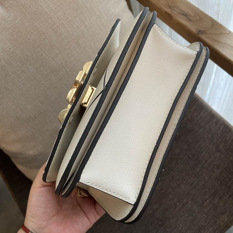 221 19X13.5X6.5cm TB 3色 6