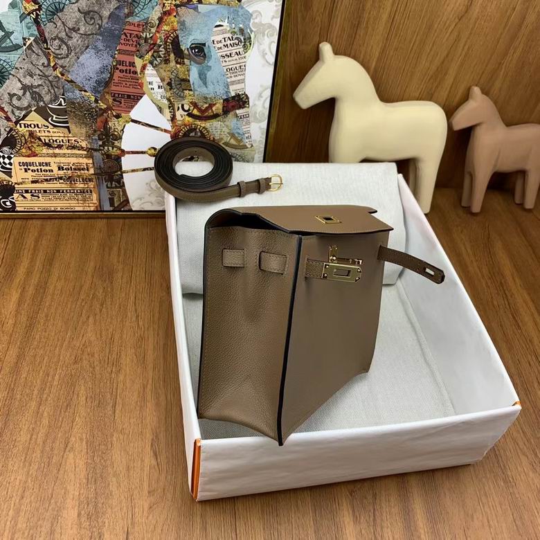 22cm 082001 AM 1 (9)