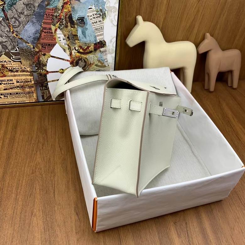 22cm 082001 AM 10 (7)