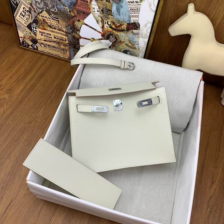 22cm 082001 AM 10 (9)