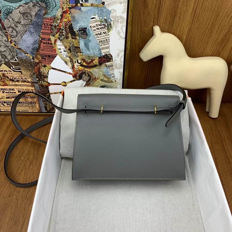 22cm 082001 AM 12 (2)