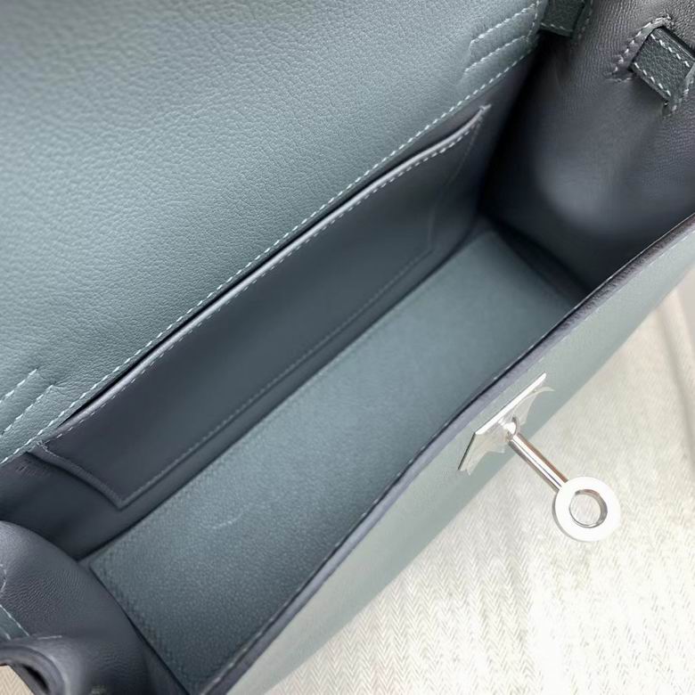 22cm 082001 AM 8 (17)