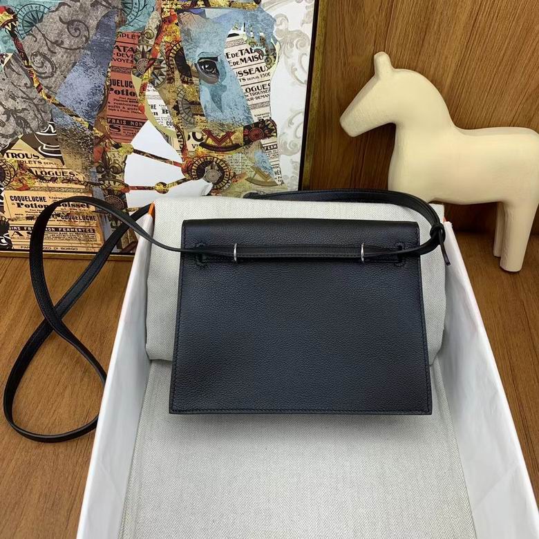 22cm 082001 AM 9 (11)