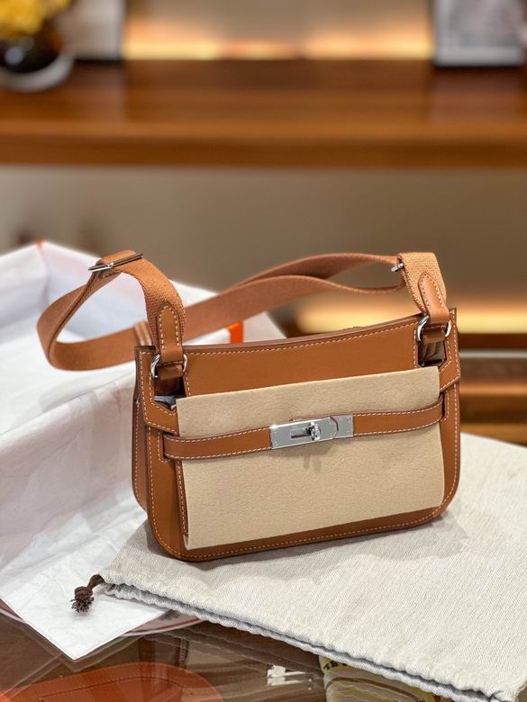 23X17X5cm 052402 AM 4 (3)