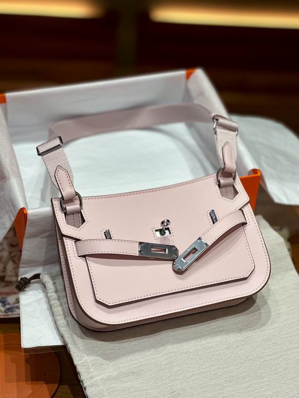 23X17X5cm 052402 AM 5 (5)