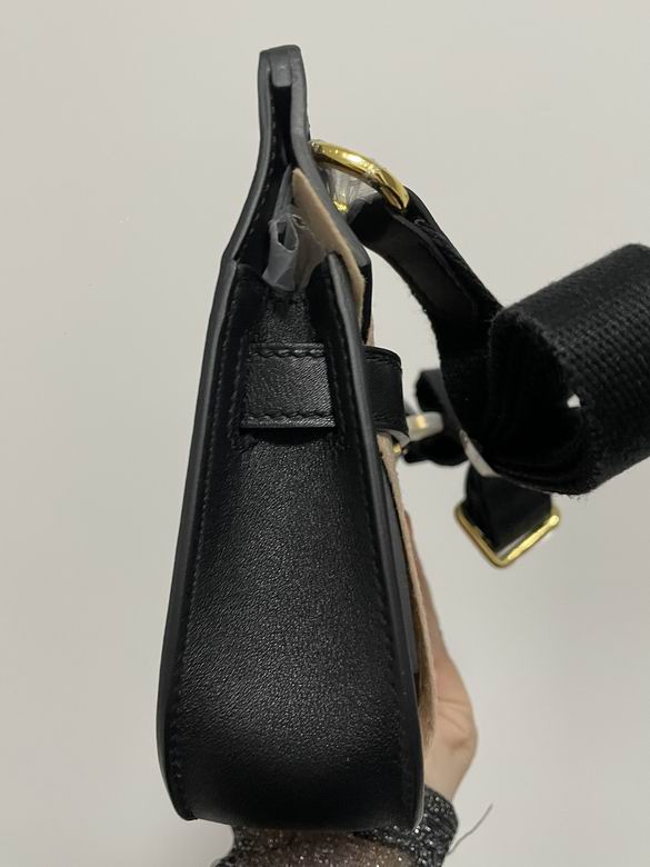 23X17X5cm 052402 AM 7 (3)