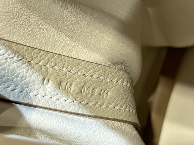 24X24cm 092805 AM 4colour (15)