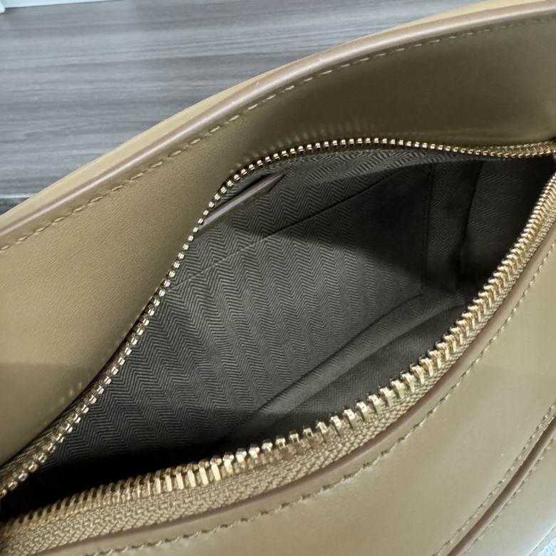 262305 24X10.5X16cm SS 8