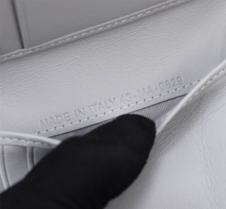 2ESCH138 8.2X11.2cm XM 5 (9)