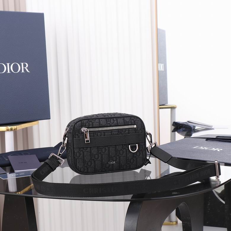 2ESWS011YKY_H03E 17X12.5X4cm XM 1