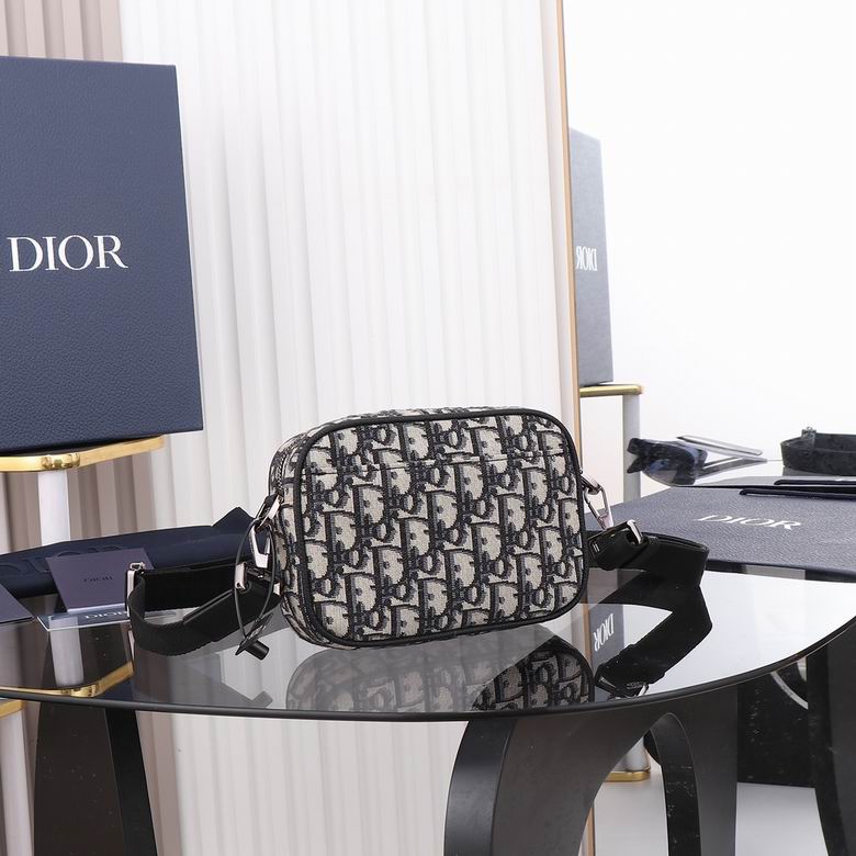 2ESWS011YKY_H27E 17X12.5X4cm XM 3