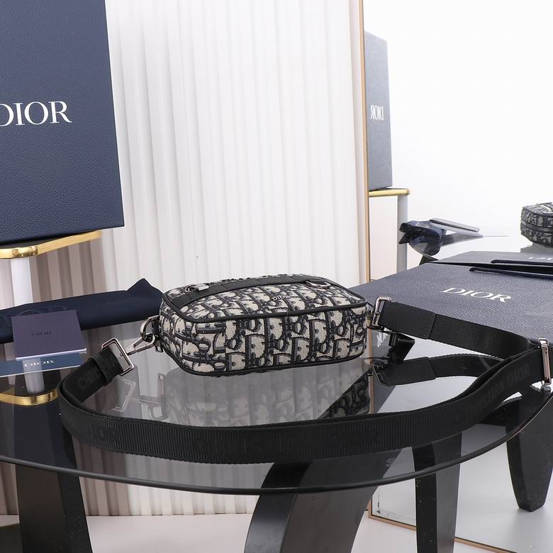 2ESWS011YKY_H27E 17X12.5X4cm XM 4