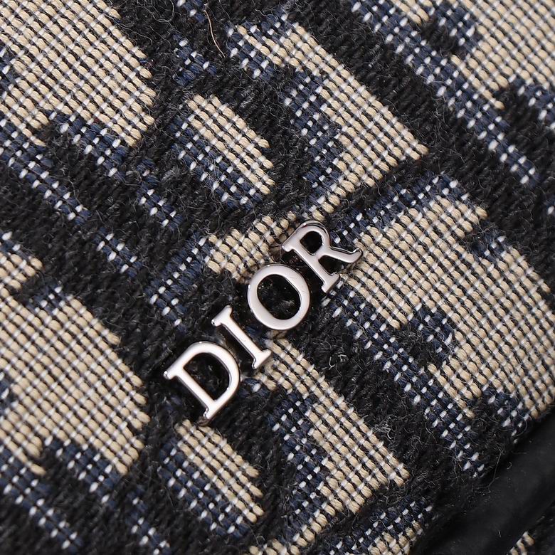 2ESWS011YKY_H27E 17X12.5X4cm XM 7