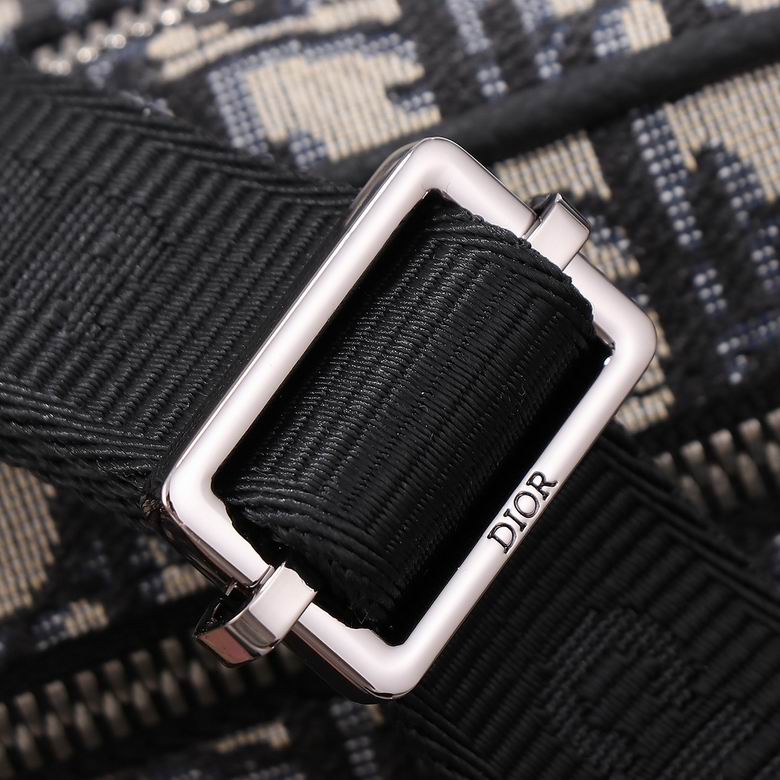 2ESWS011YKY_H27E 17X12.5X4cm XM 8