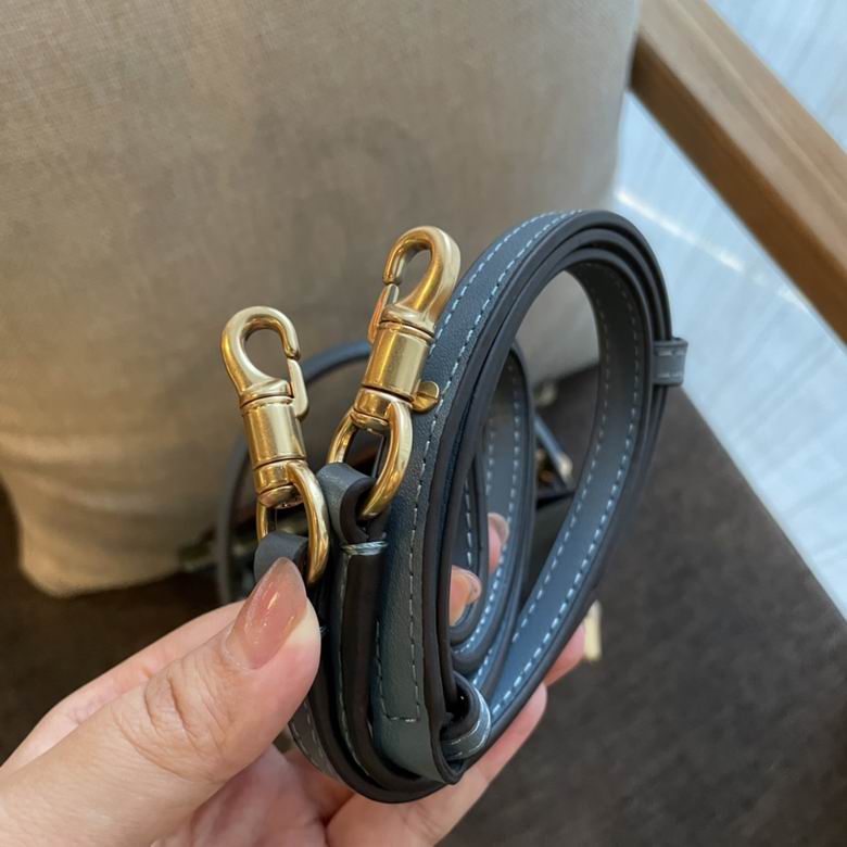 334 19X16.5X8.5cm TB 8