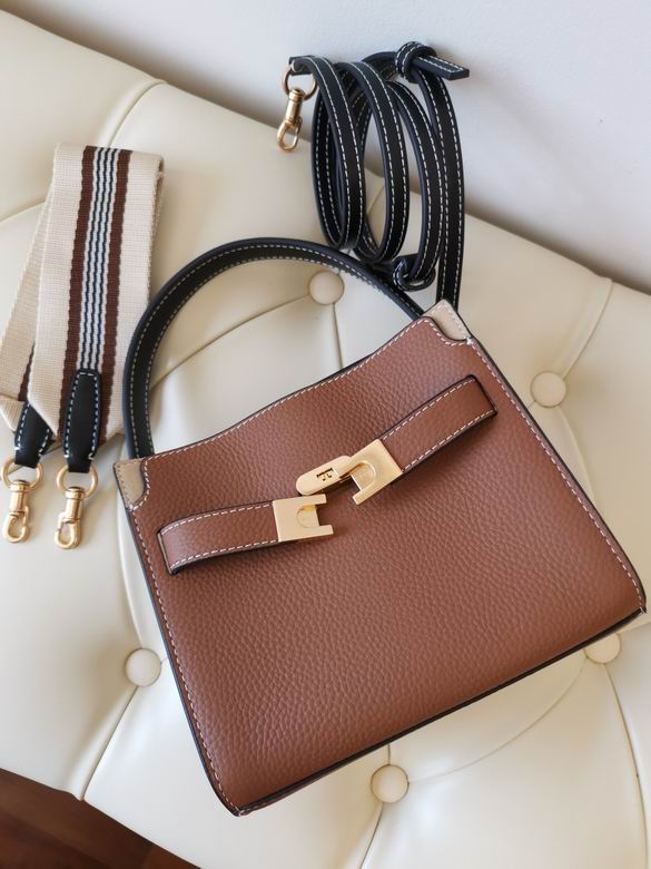 334 19X16.5X8.5cm TB 9