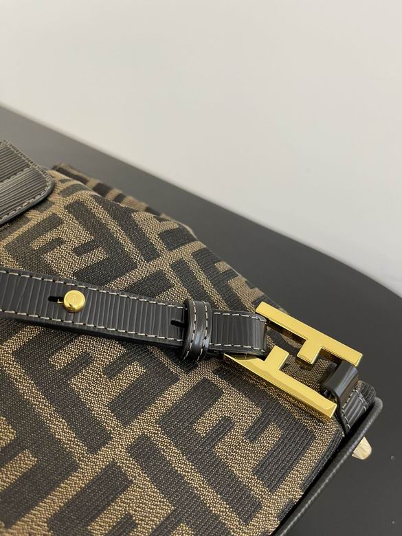 5101B69 18.5X24X10cm SF 4