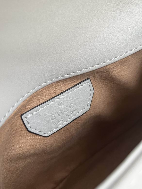 583571 21X15.5X8cm DF 8