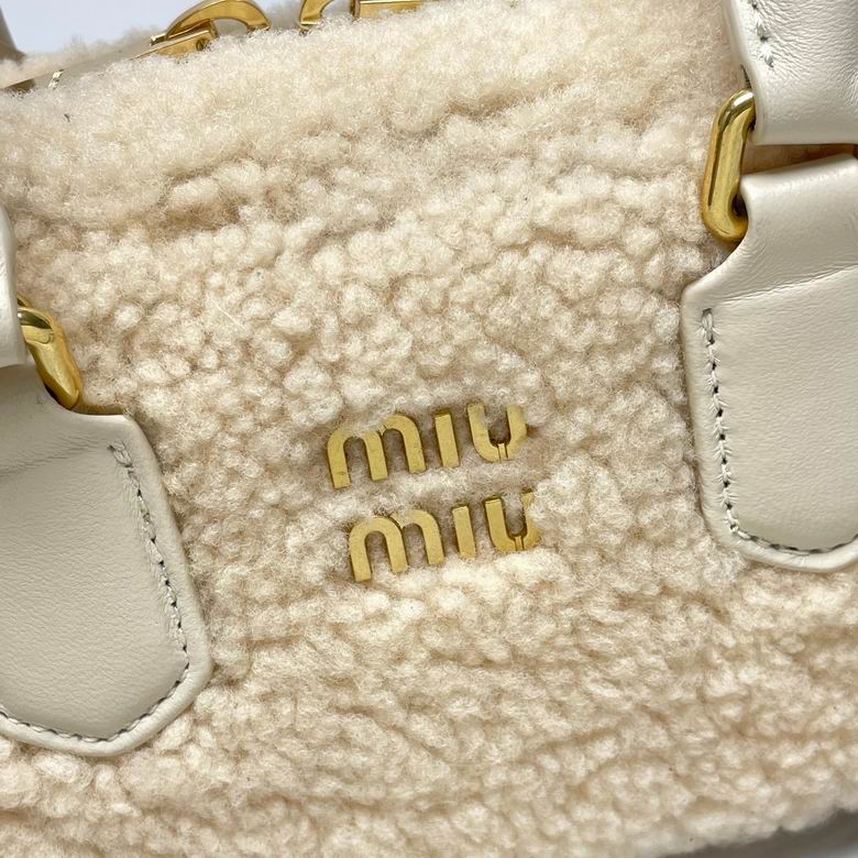 5BB142 22X10.5X7.5cm H 3色 11