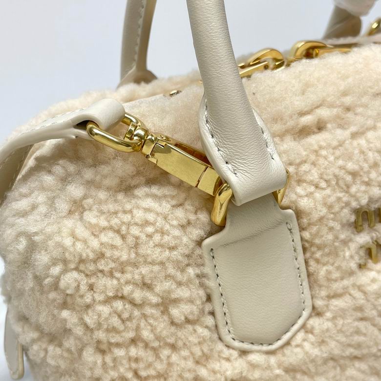 5BB142 22X10.5X7.5cm H 3色 12