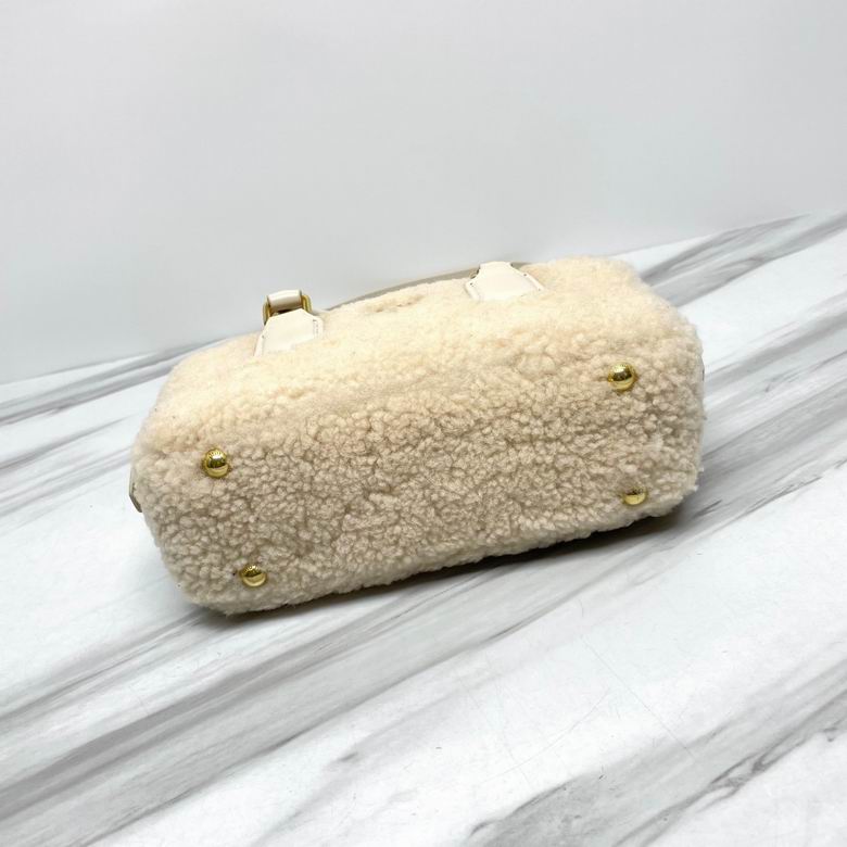 5BB142 22X10.5X7.5cm H 3色 15