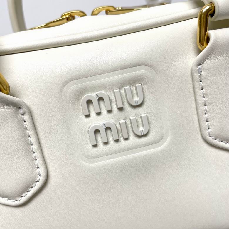 5BB142 22X10.5X7.5cm H 3色 20