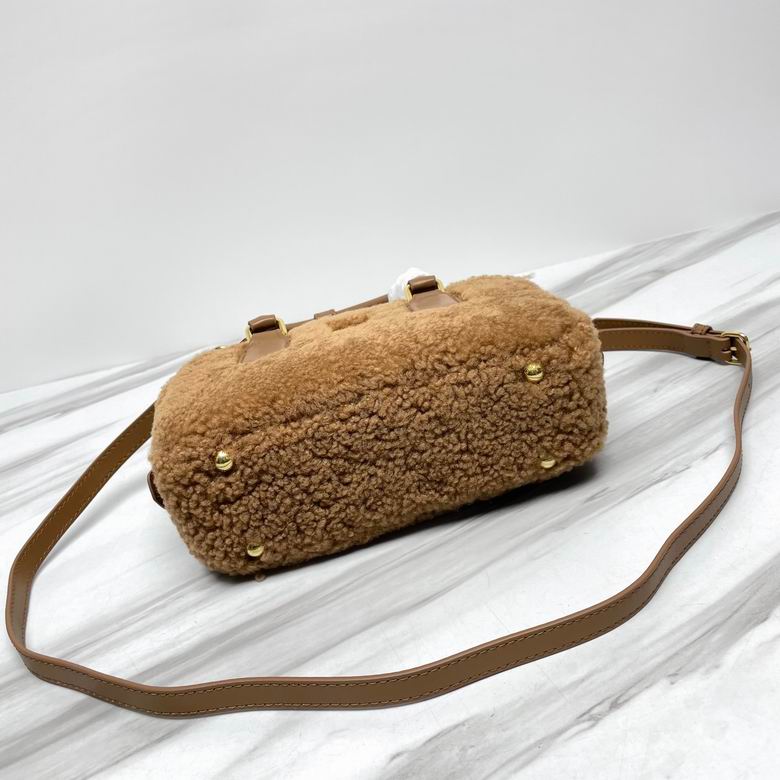 5BB142 22X10.5X7.5cm H 3色 5