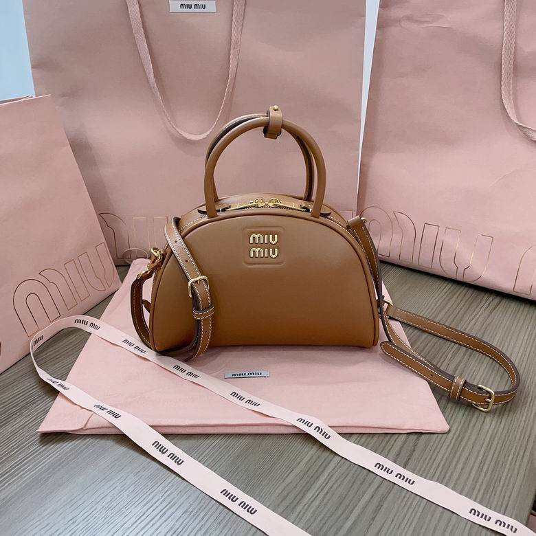 5BB157 23X15X11cm SF 2色 7