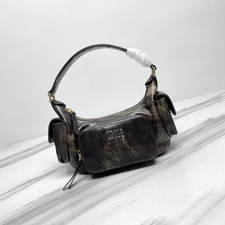 5BC146 21X12X6cm H 1