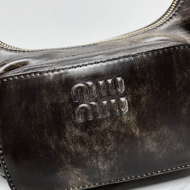 5BC146 21X12X6cm H 2