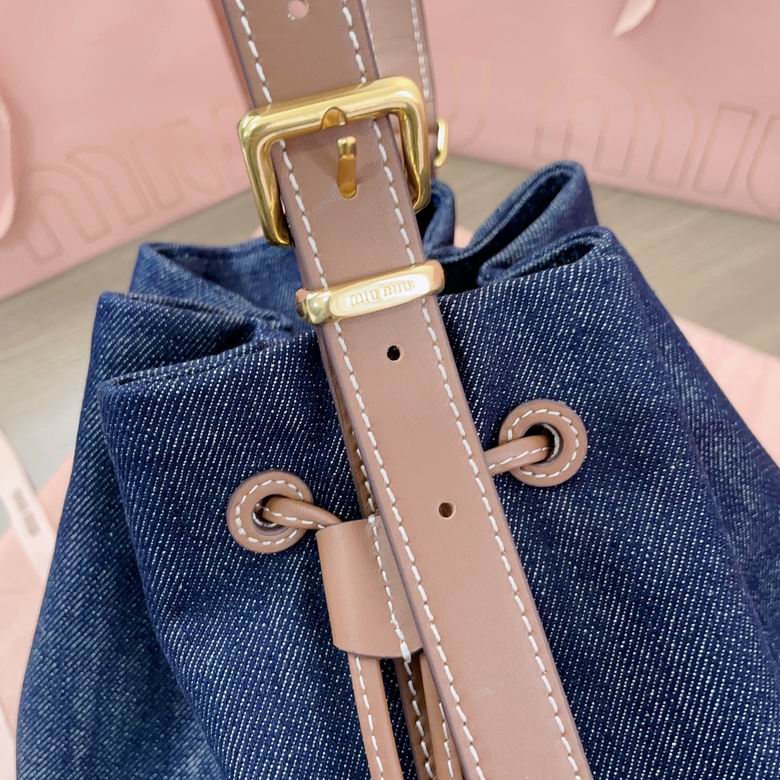 5BE089 23X29X17cm SF 6