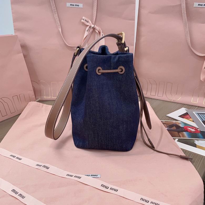 5BE090 16X22.5X14cm SF 4