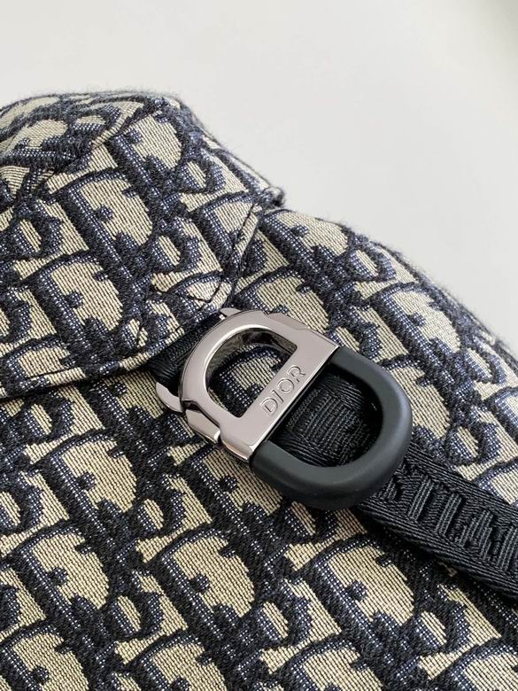 667756 31X50X18cm YG 6