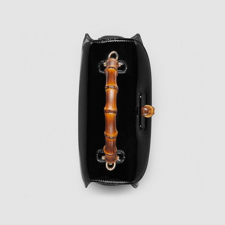 675797 15X21X7cm MP 10