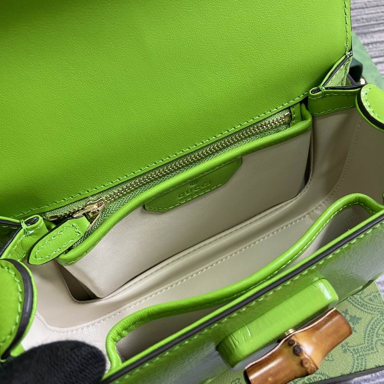 675797 15X21X7cm MP 2色 17