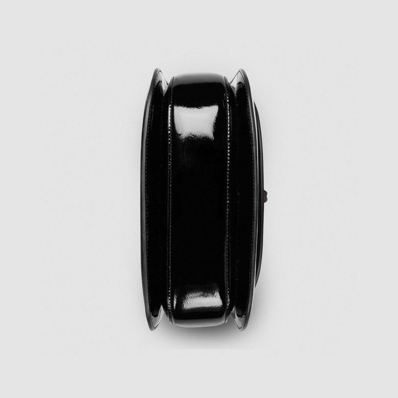 675797 15X21X7cm MP 3