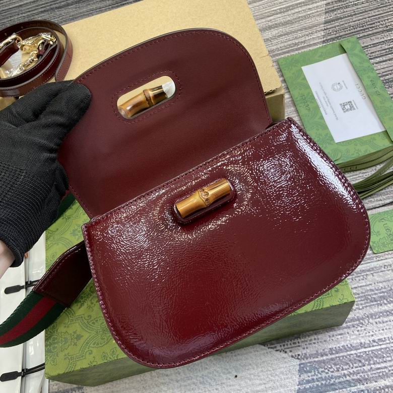 675797 15X21X7cm MP 7