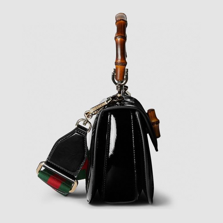 675797 15X21X7cm MP 9