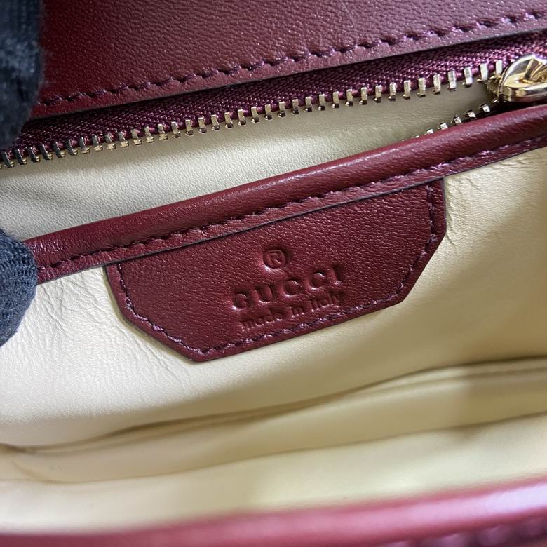 675797 15X21X7cm MP 9