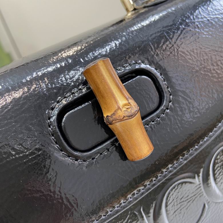 675797 15X21X7cm YG 4