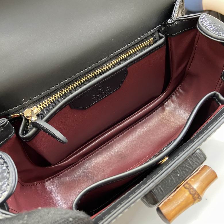 675797 15X21X7cm YG 8