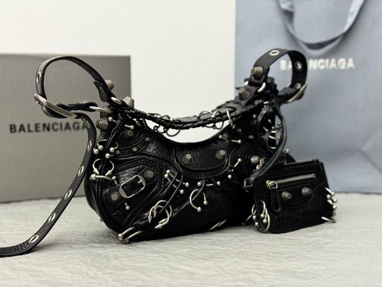 701 26X16X9.9cm GY 7